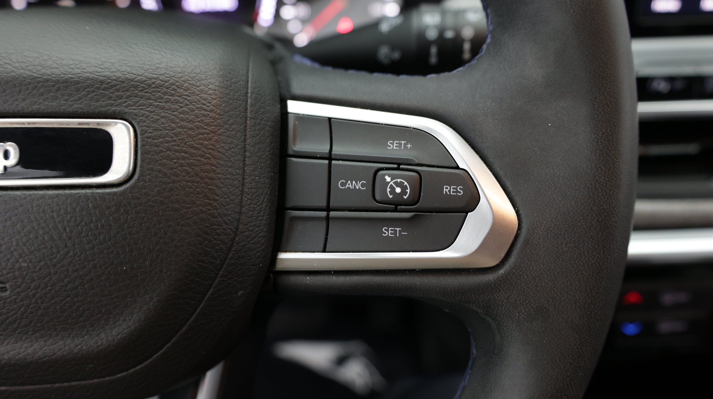 Used 2022 Jeep Compass Latitude AWD/4WD image 25