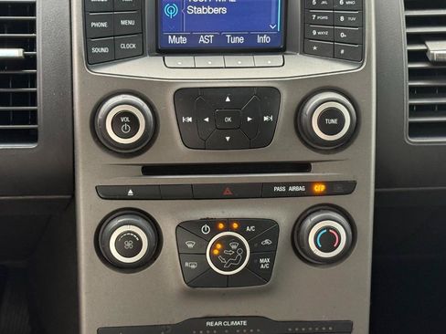Used 2014 Ford Flex SE FWD image 12