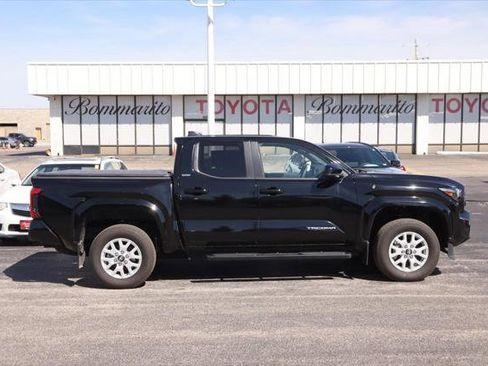 Certified 2024 Toyota Tacoma SR5 image 5