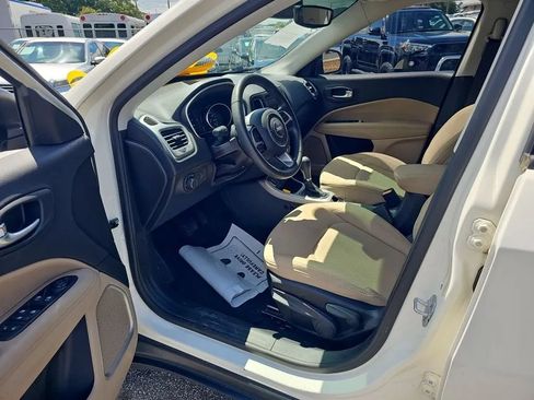 Used 2018 Jeep Compass Sport FWD image 12