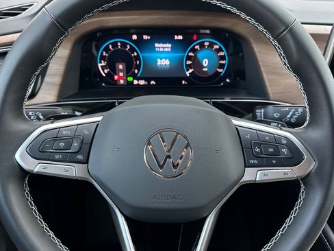 New 2026 Volkswagen Atlas SE FWD image 22