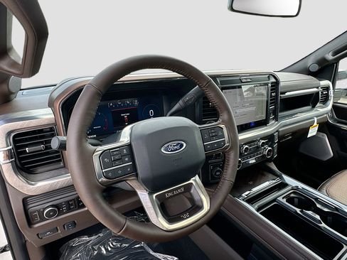 New 2026 Ford F350 4x4 Crew Cab DRW Super Duty image 6