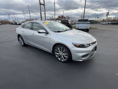 Used 2017 Chevrolet Malibu Premier w/ Premier Sun and Wheel Package image 2