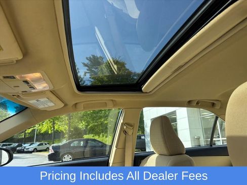 Used 2017 Toyota Camry LE FWD image 14