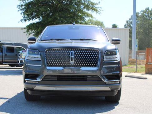 Used 2018 Lincoln Navigator Reserve w/ Technology Package AWD/4WD image 2