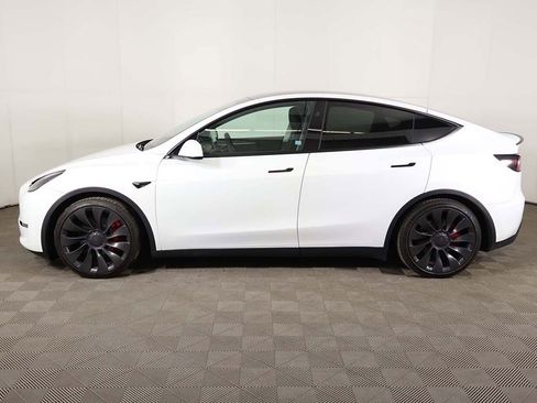 Used 2023 Tesla Model Y Long Range image 16