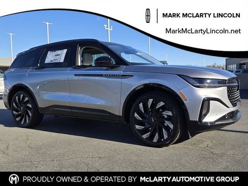 New 2026 Lincoln Nautilus Reserve w/ Jet Appearance Package image 1