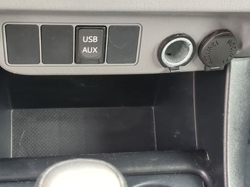 Used 2015 Toyota Tacoma 4x4 Double Cab w/ SR5 Package image 31