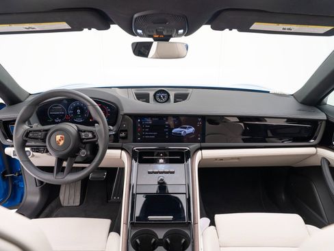 Used 2025 Porsche Panamera 4S image 19
