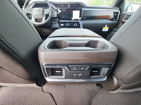 New 2026 GMC Sierra 1500 Denali w/ Technology Package image 32