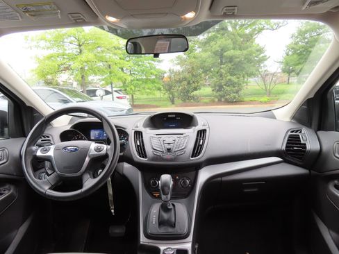 Used 2015 Ford Escape SE FWD image 15