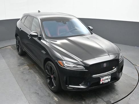 Used 2020 Jaguar F-PACE S AWD/4WD image 32