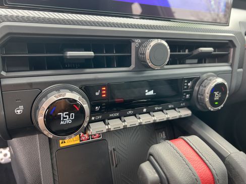 Certified 2025 Toyota Tacoma TRD Pro image 9