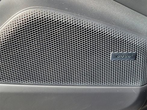 Certified 2025 Porsche Macan 4S Electric image 23