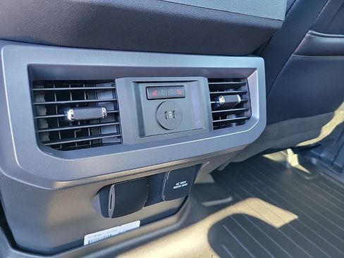 Used 2024 Ford F250 Lariat w/ Lariat Ultimate Package image 18