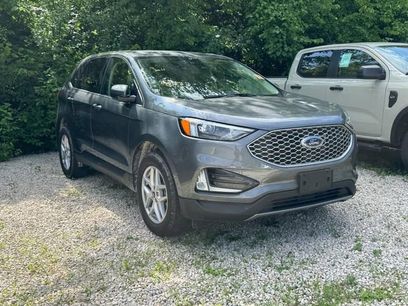 Used 2024 Ford Edge SEL w/ Convenience Package