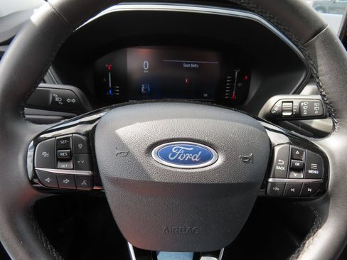 Used 2023 Ford Escape Active w/ Tech Pack #1 AWD/4WD image 17