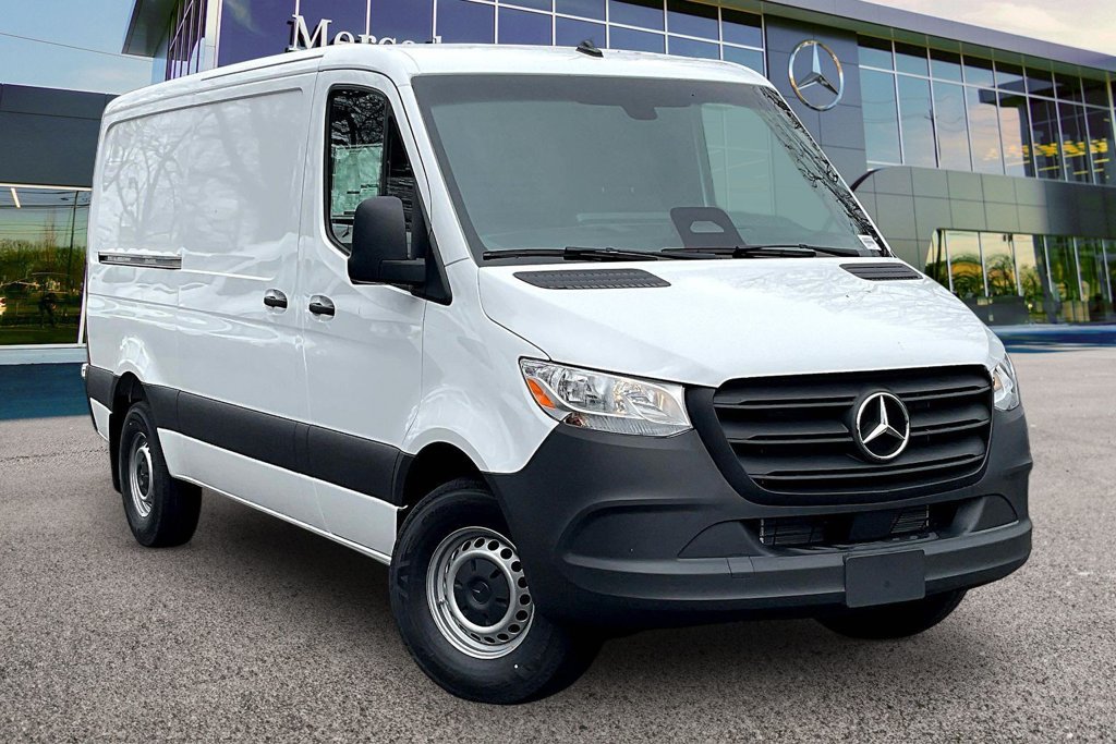 Used 2026 Mercedes-Benz Sprinter 2500 image 1