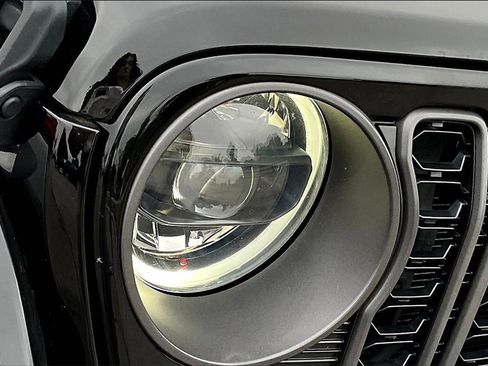 New 2024 Jeep Wrangler Unlimited w/ Convenience Group image 25