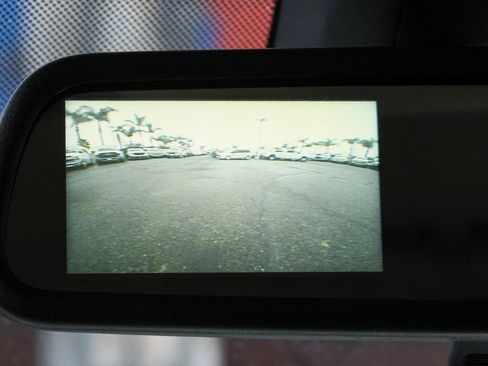 Used 2020 Chevrolet Express 3500 w/ Driver Convenience Package image 25