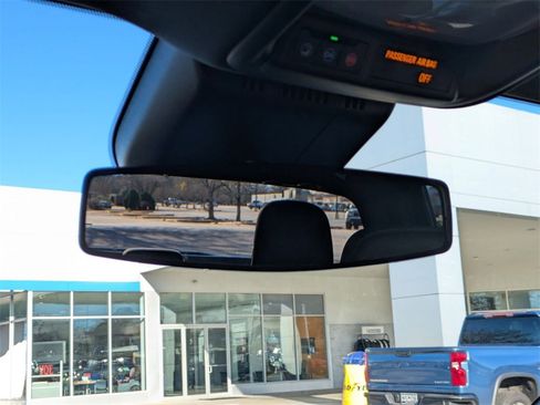 Used 2023 Chevrolet Colorado LT image 26