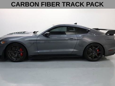 Used 2022 Ford Mustang Shelby GT500 w/ Carbon Fiber Track Pack RWD image 4
