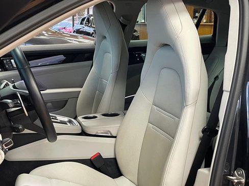 Used 2022 Porsche Panamera 4S w/ Premium Package image 14