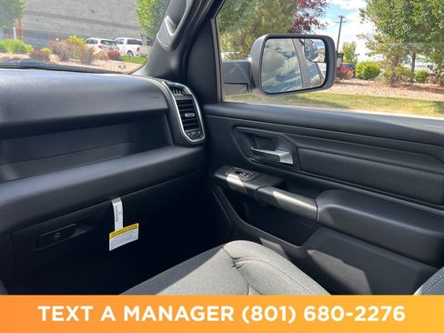 New 2026 RAM 1500 Express AWD/4WD image 28
