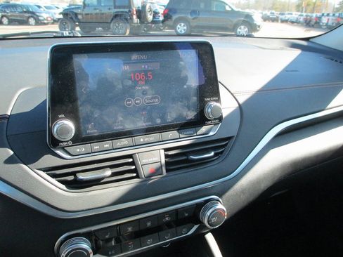 Used 2022 Nissan Altima 2.5 SR w/ Midnight Edition Package image 23