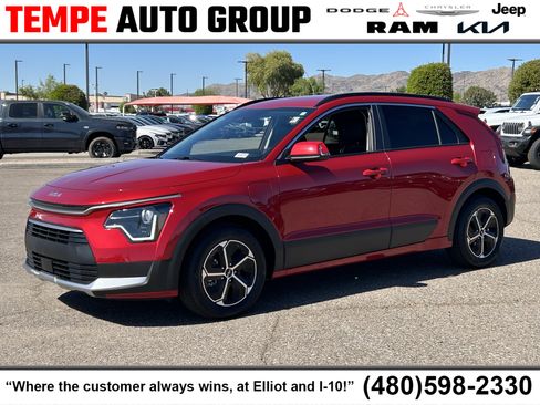 Used 2025 Kia Niro EX image 1