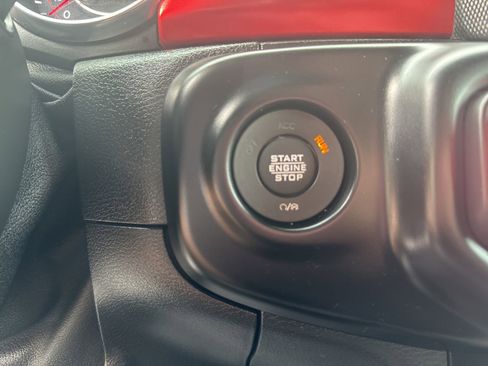 Used 2021 Jeep Wrangler Unlimited Rubicon image 27