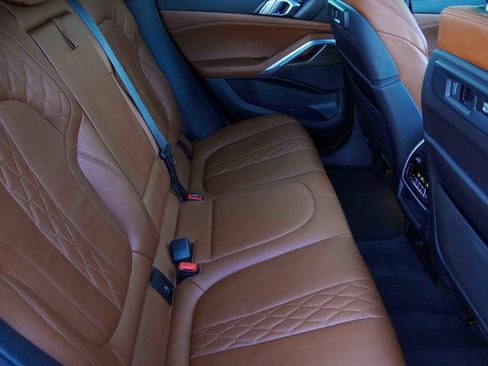 Used 2023 BMW X6 xDrive40i w/ M Sport Package image 39