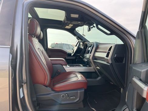 Used 2022 Ford F350 Platinum w/ FX4 Off-Road Package image 22