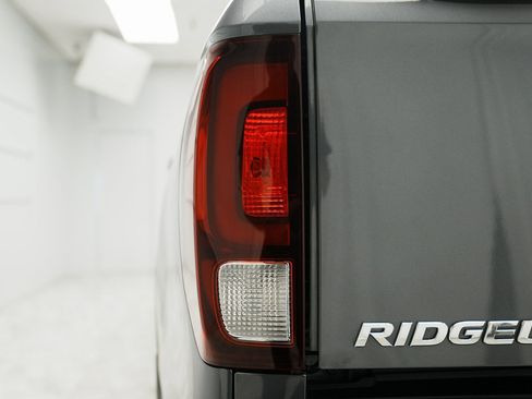 Used 2023 Honda Ridgeline RTL-E image 18