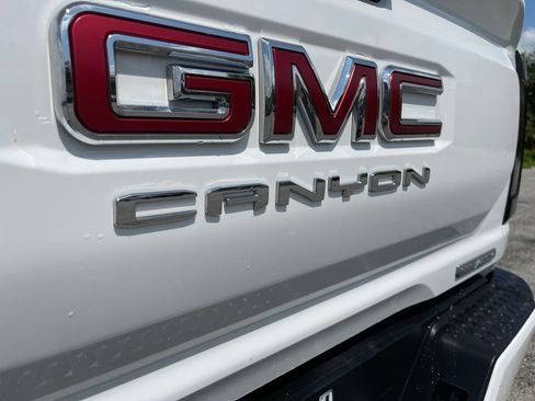 Used 2024 GMC Canyon Elevation w/ Convenience Package RWD image 12