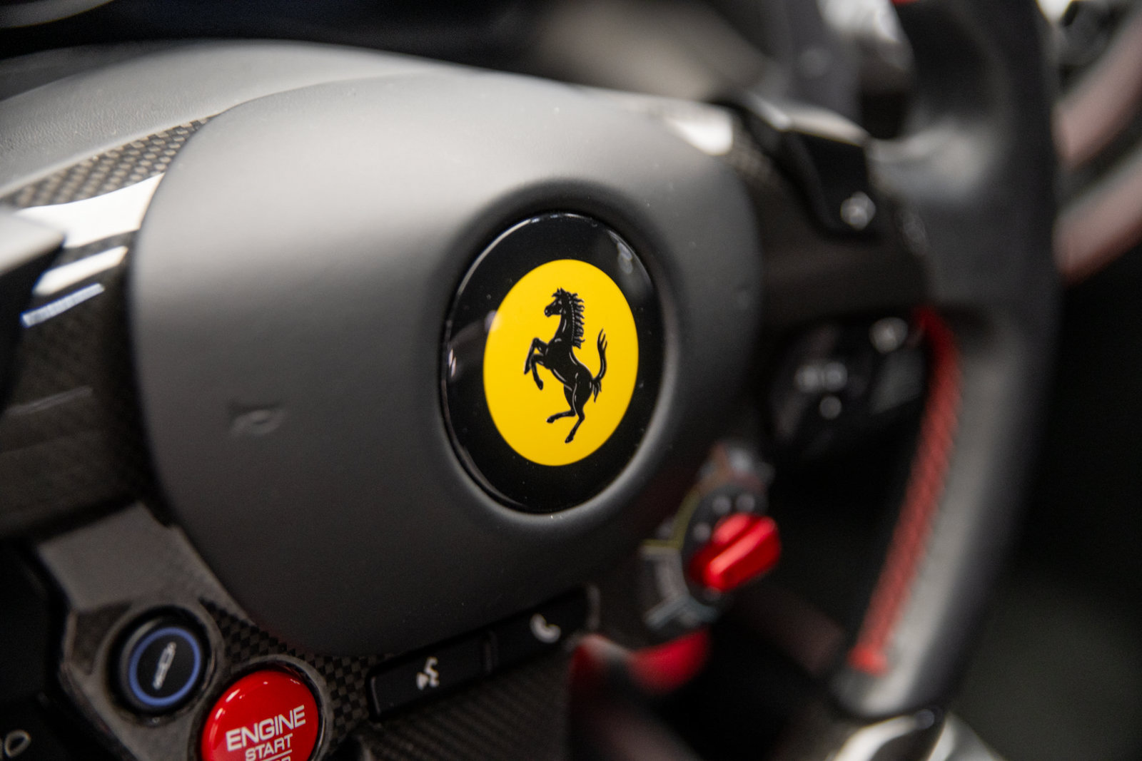 Used 2022 Ferrari F8 Tributo RWD image 22