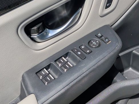 Used 2023 Honda Pilot Elite image 12