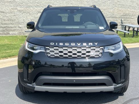 Certified 2025 Land Rover Discovery S AWD/4WD image 11