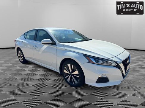 Used 2022 Nissan Altima 2.5 SV image 1