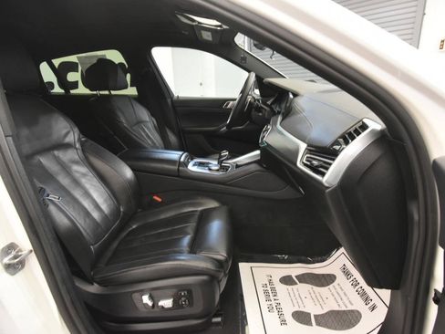 Used 2022 BMW X6 xDrive40i w/ Premium Package AWD/4WD image 17