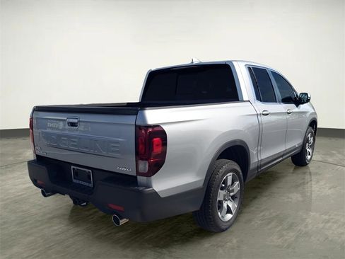 Used 2025 Honda Ridgeline RTL image 4