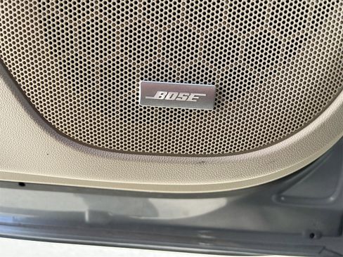 Used 2023 GMC Acadia Denali w/ Denali Ultimate Package image 19