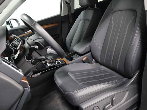 Used 2023 Audi Q5 2.0T Premium w/ Convenience Package AWD/4WD image 5