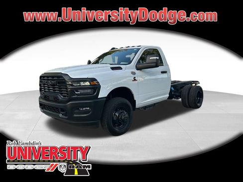 Used 2025 RAM 3500 Tradesman AWD/4WD image 1