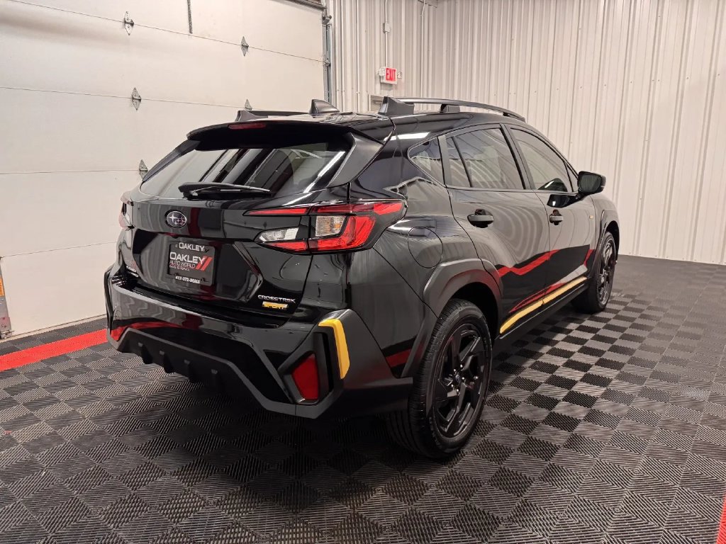 Used 2025 Subaru Crosstrek 2.5i Sport AWD/4WD image 4