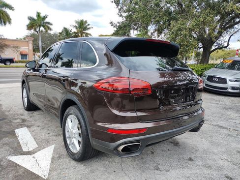 Used 2016 Porsche Cayenne image 7