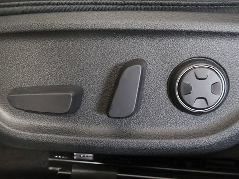 Used 2026 Genesis G70 2.5T AWD/4WD image 27