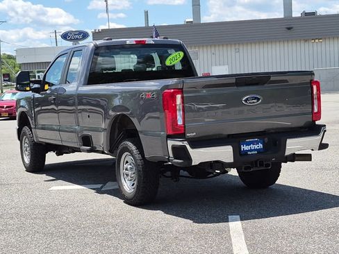 Used 2023 Ford F250 XL w/ Snow Plow/Camper Package AWD/4WD image 4