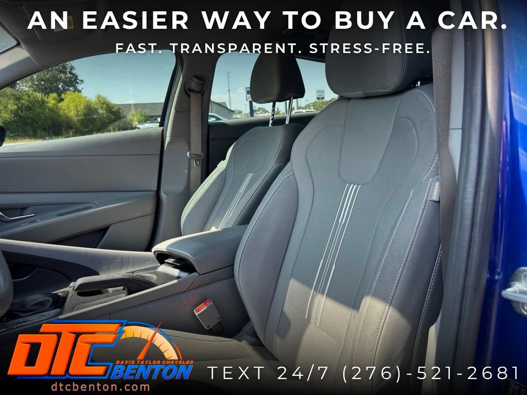 Used 2023 Hyundai Elantra SEL FWD image 9