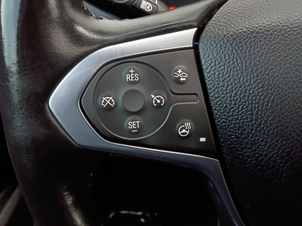 Used 2021 Chevrolet Traverse Premier w/ Redline Edition FWD image 11